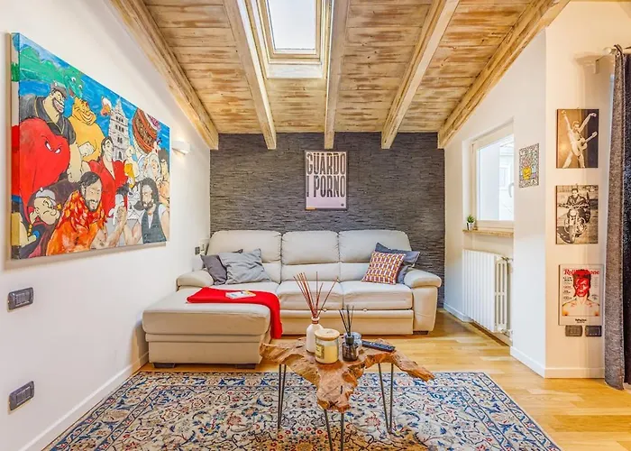 Unconventional Bnb Near Linate - Supreme Meme Loft