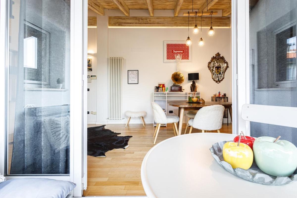 Apartment Unconventional Near Linate - Supreme Meme Loft Mailand