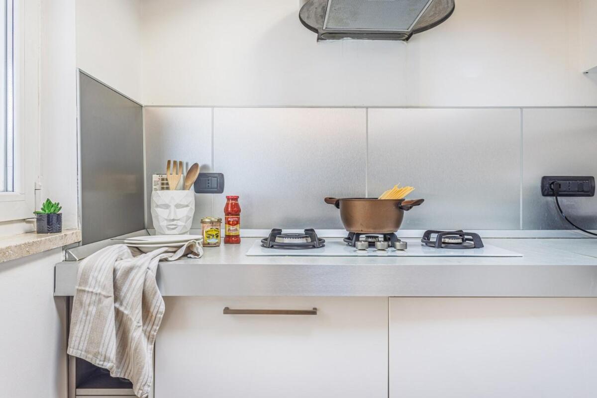 Unconventional Near Linate - Supreme Meme Loft Apartment Mailand